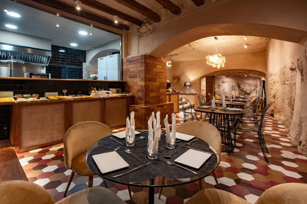 ***  El Palauet Del Priorat Hotel Cornudella de Montsant Spain