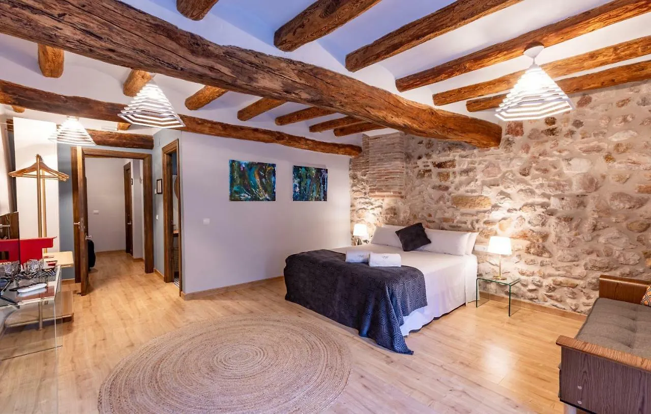 ***  El Palauet Del Priorat 호텔 코르누데야 스페인
