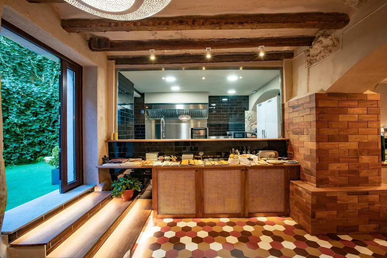 El Palauet Del Priorat 호텔 코르누데야